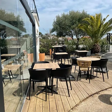 Le Martray 3*