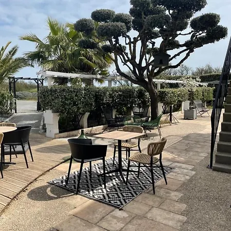 Hotel Le Martray