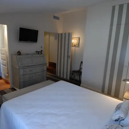Ξενοδοχείο Le Martray 3*