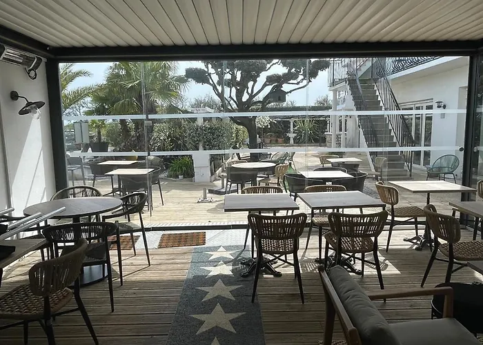 Hotel Le Martray